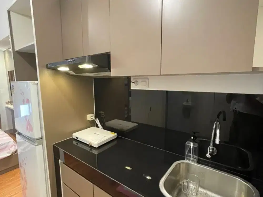 sewa studio full furnished apartemen tokyo riverside pik2