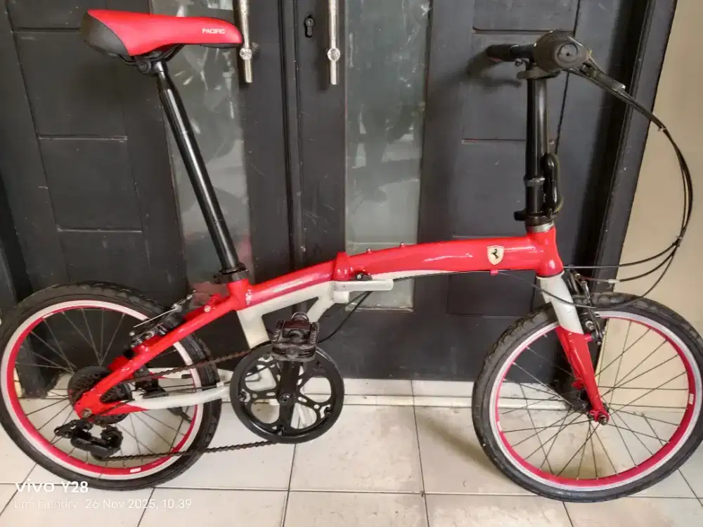 sepeda lipat 20 alloy ferrari