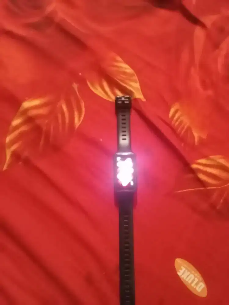 Huawei band 7 hitam