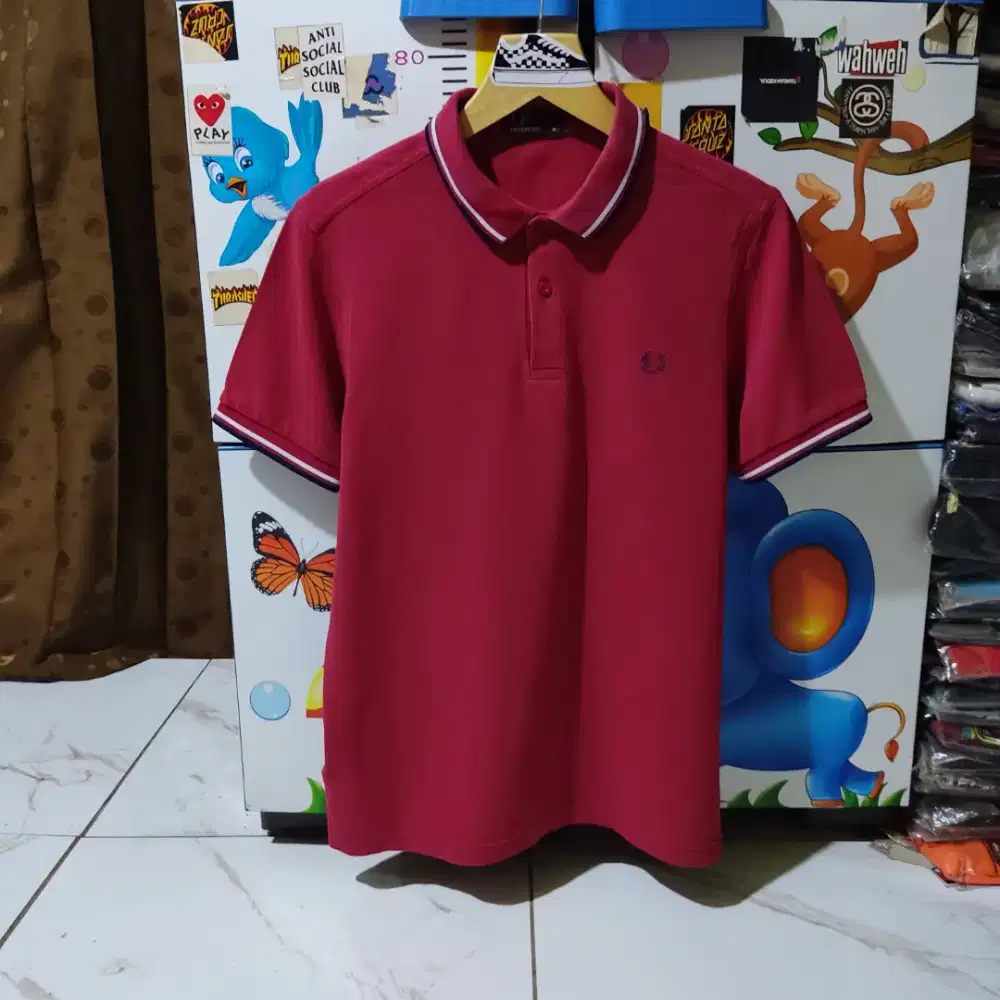 Kaos Polo Shirt Street Wear FRED PERRY Red Colour Size M