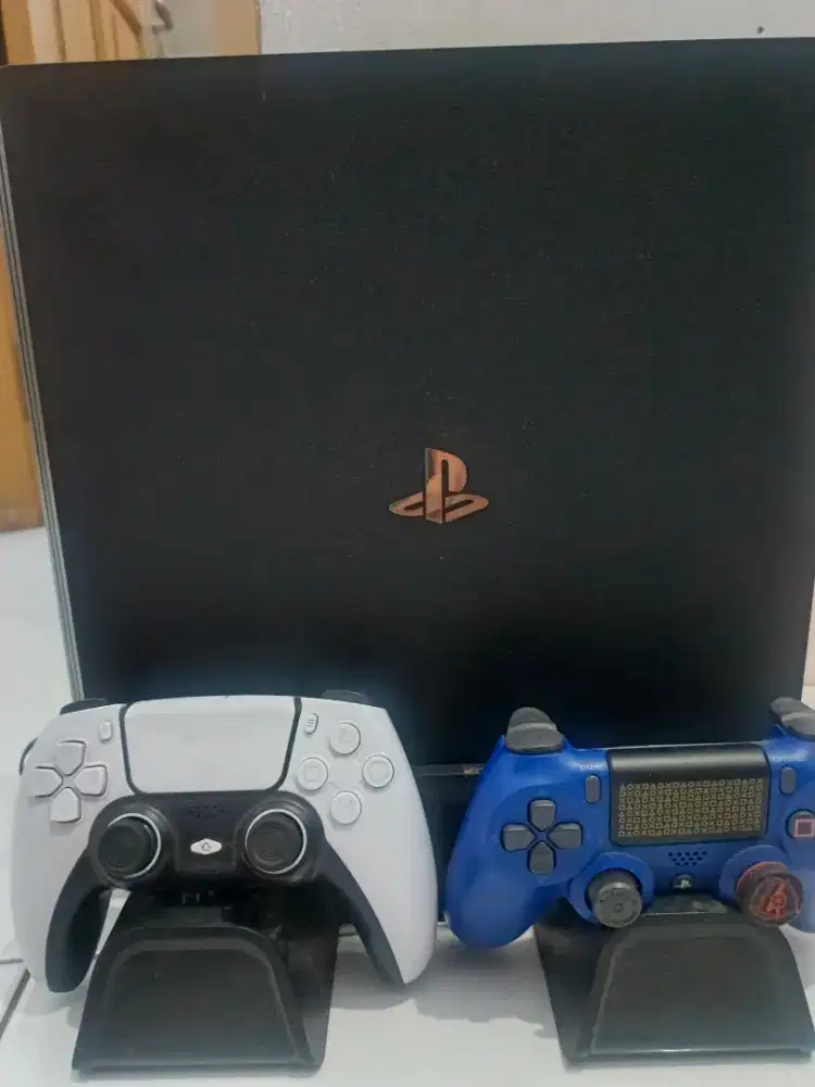 Ps 4 pro seri 72xx