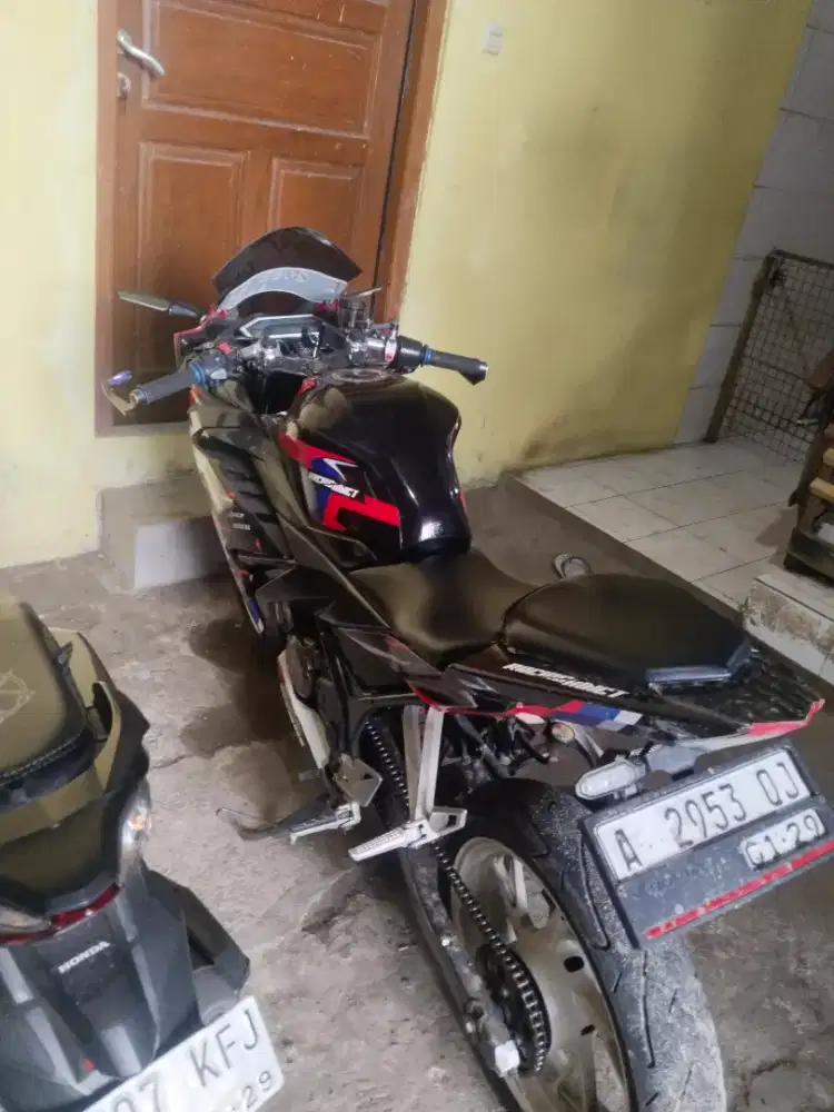 Jual motor cbr facelift