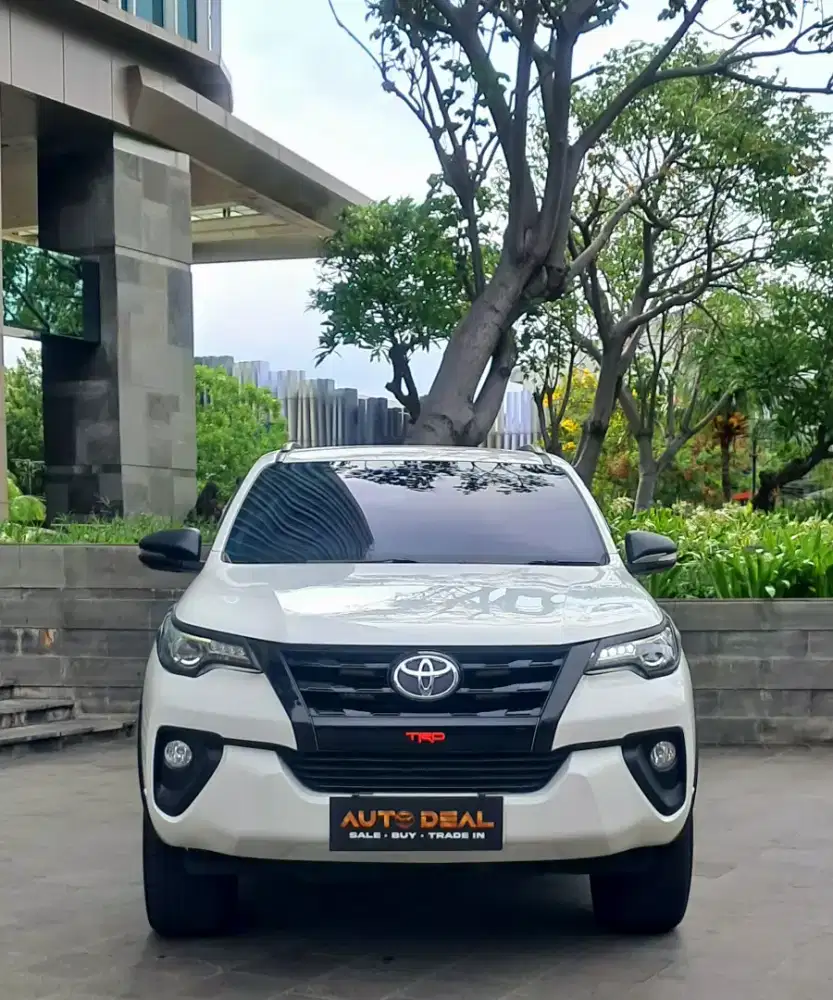 [Bonus Melimpah] Toyota Fortuner 2.4 VRZ AT 2017 SUPER
