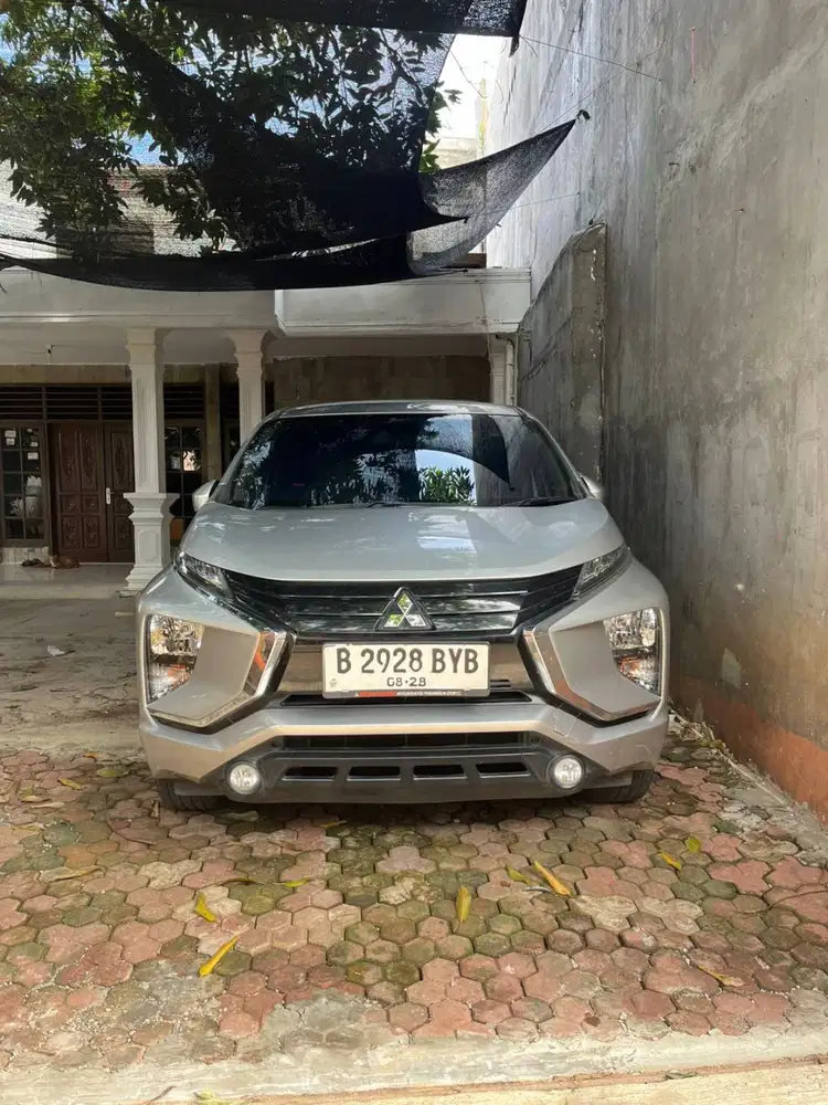MITSUBISHI XPANDER A/T SILVER METALIC 2018