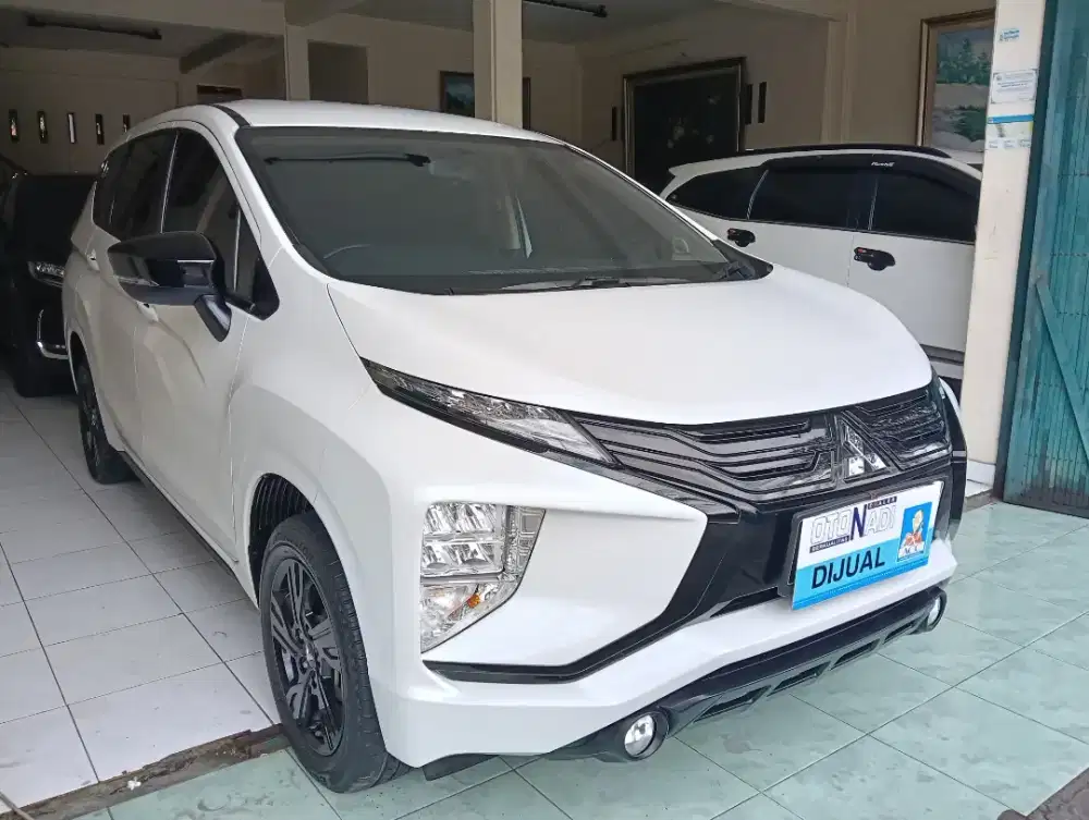 Xpander Sport Rockfort AT 2021 putih, Automatic