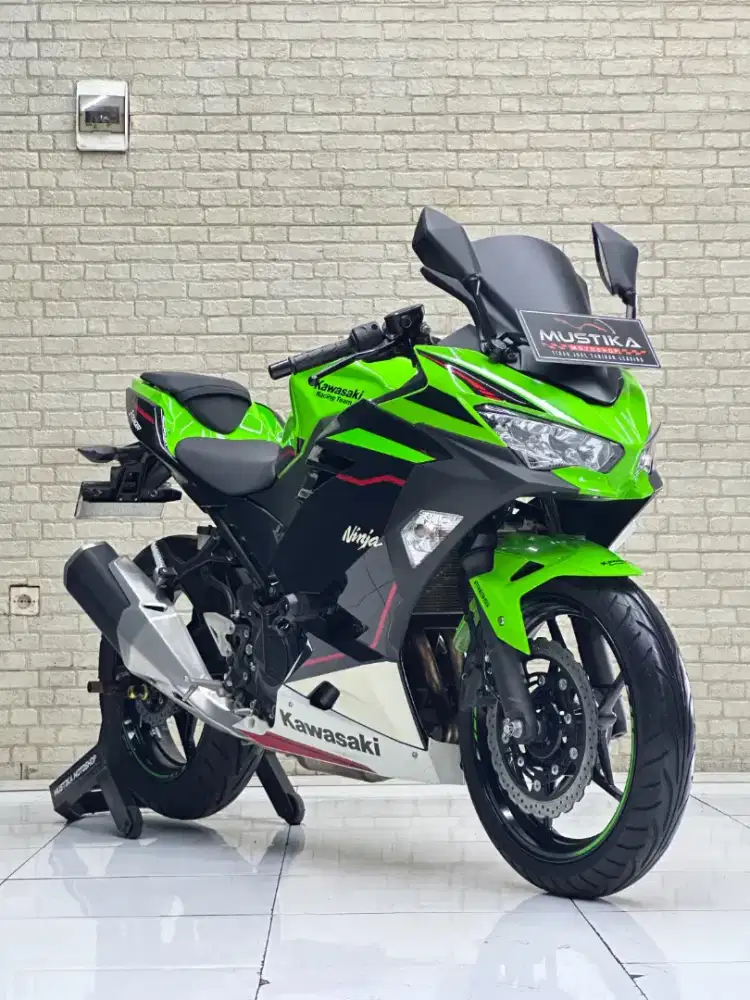 KAWASAKI NINJA 250 ABS KEYLESS KRT EDITION 2022 - Chintia Mustika