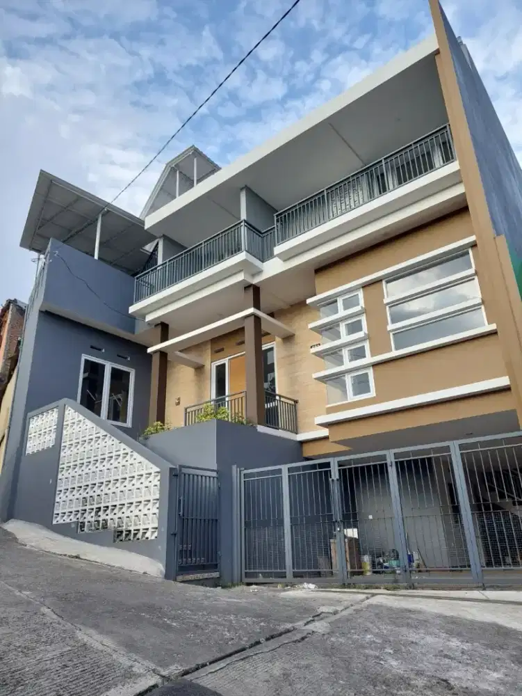 City Light & Mountain View Rooftop House – Area Sejuk, Harga Nego