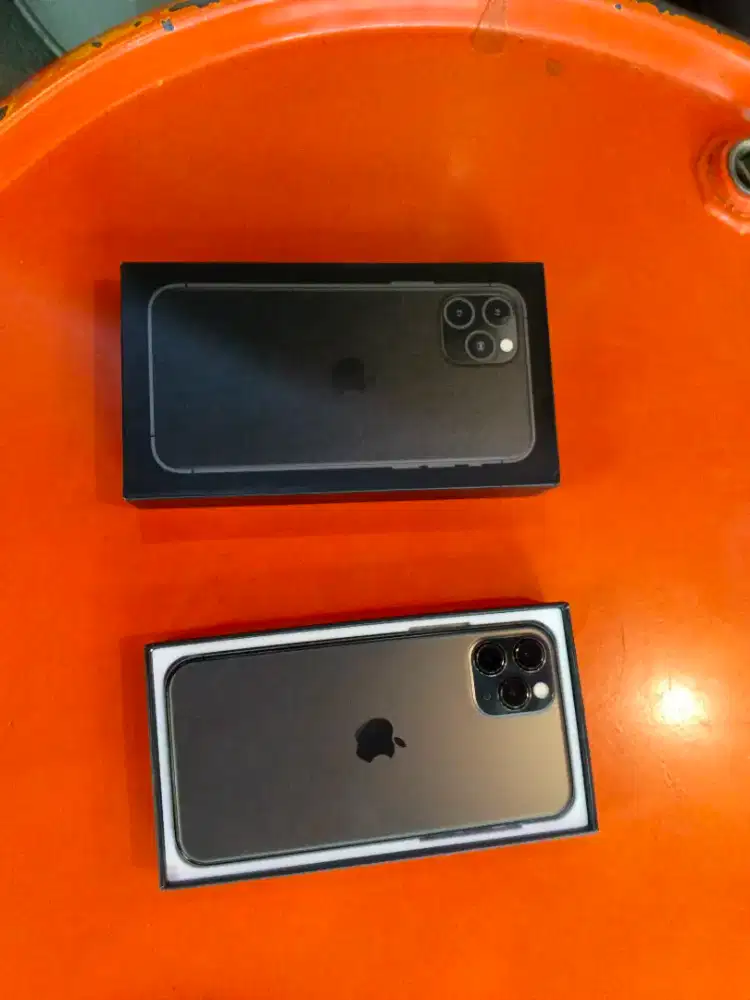 Iphone 11 pro max 256gb senajan apple baru