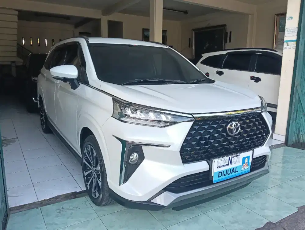 Avanza Veloz Q 1,5 AT 2024 putih, Automatic