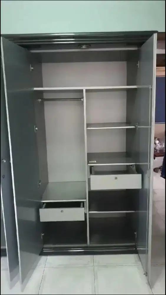 Lemari pintu 4 Bahan Diko Warna Abu