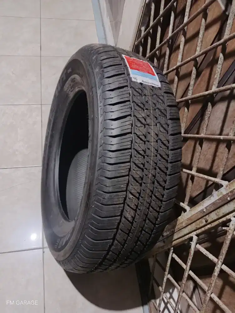 Ban bridgestone 265 60 18 pajero fortuner everest