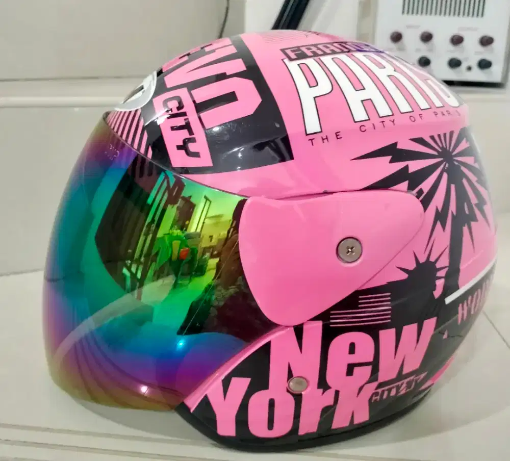 Helm wanita Original UK M SNI