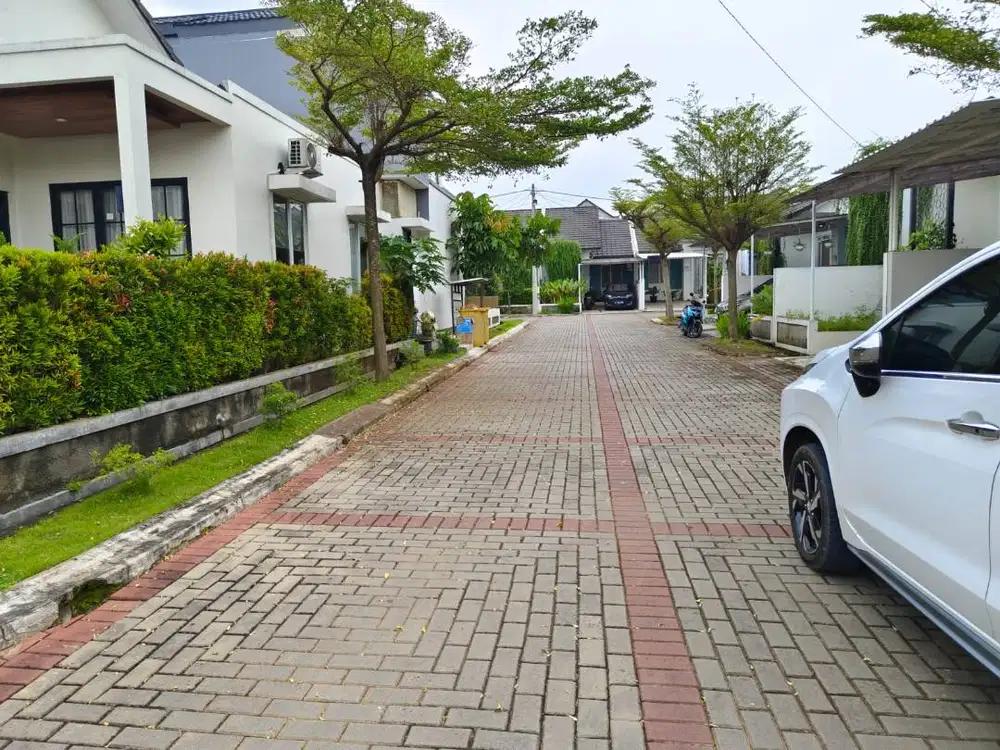 Dijual Cepat dibawah Harga Pasar, Tanah Luas. Sebelah the Park Mall