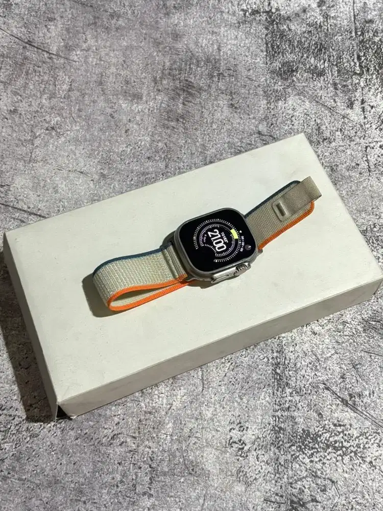 Apple Watch Ultra 2 49mm Titanium Ex Inter