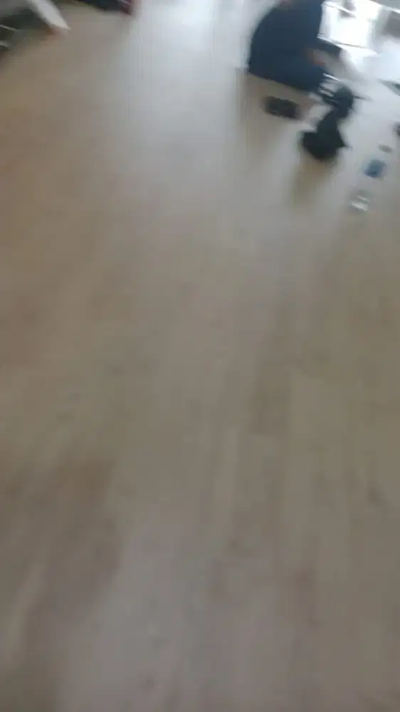 Jasa pasang Vinil dan spc