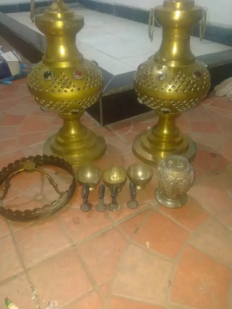 Lampu pajangan bahan Kuningan antik
