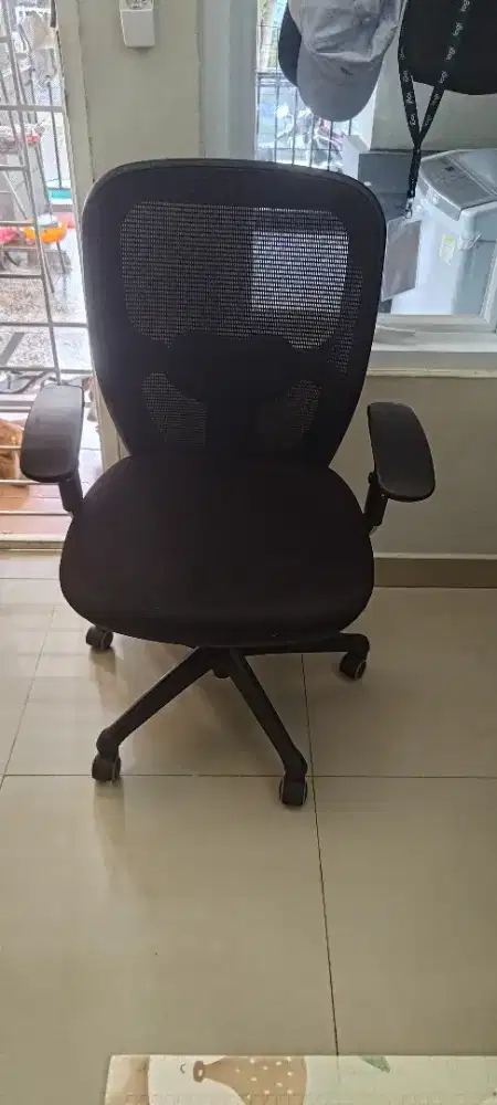 Kursi kantor benel Q-mesh