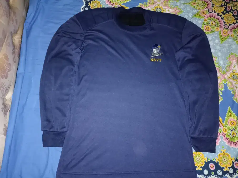 Kaos Lengan Panjang Long Sleeve Navy Gratis 1