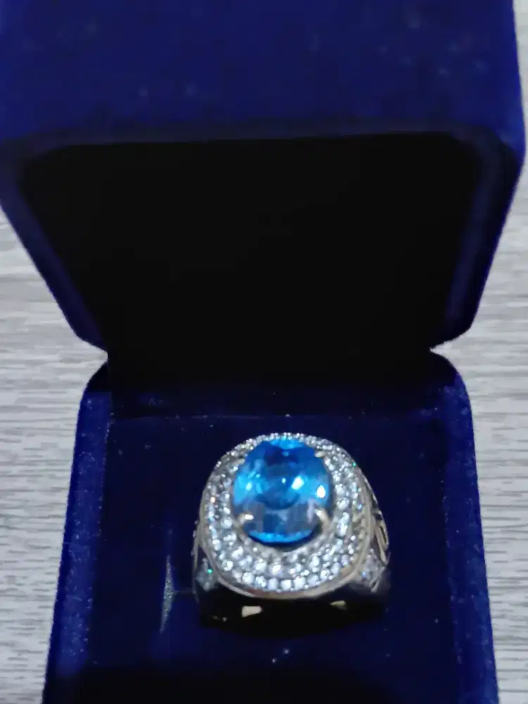 Cincin Batu Swiss Blue Topaz.