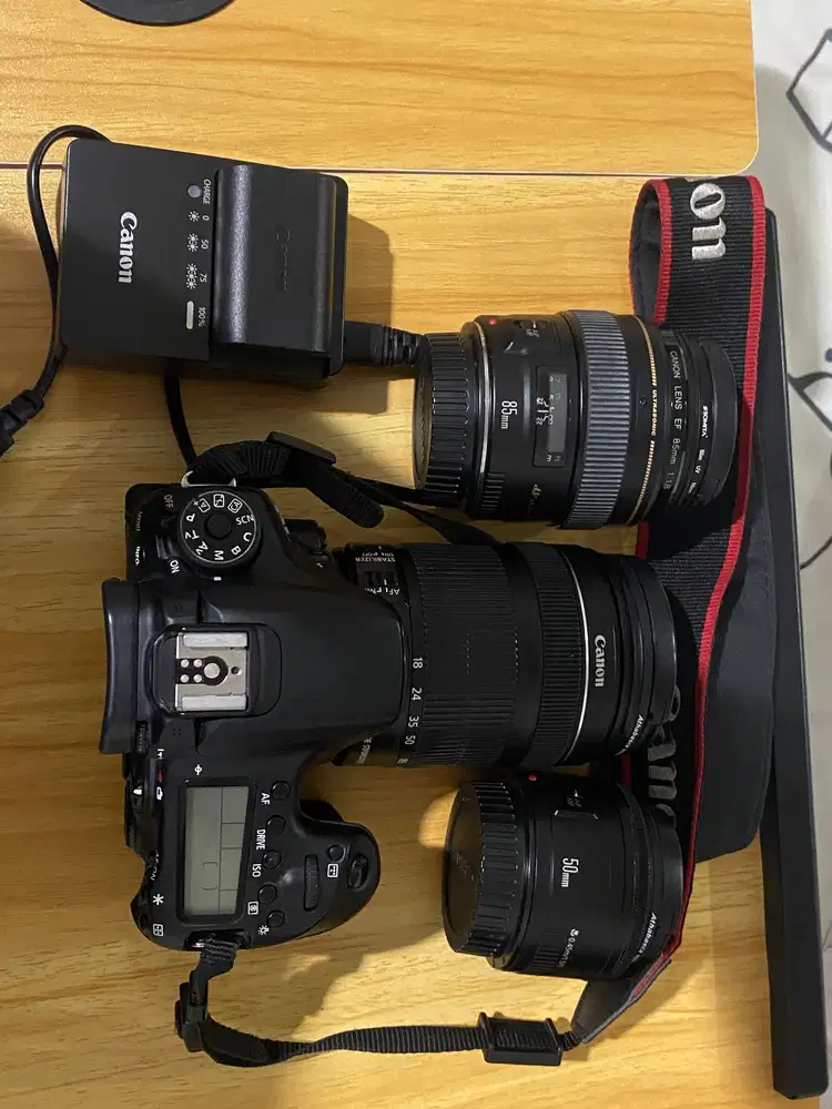 Lepas murah Canon 70D + 3 lensa (free cam bag)