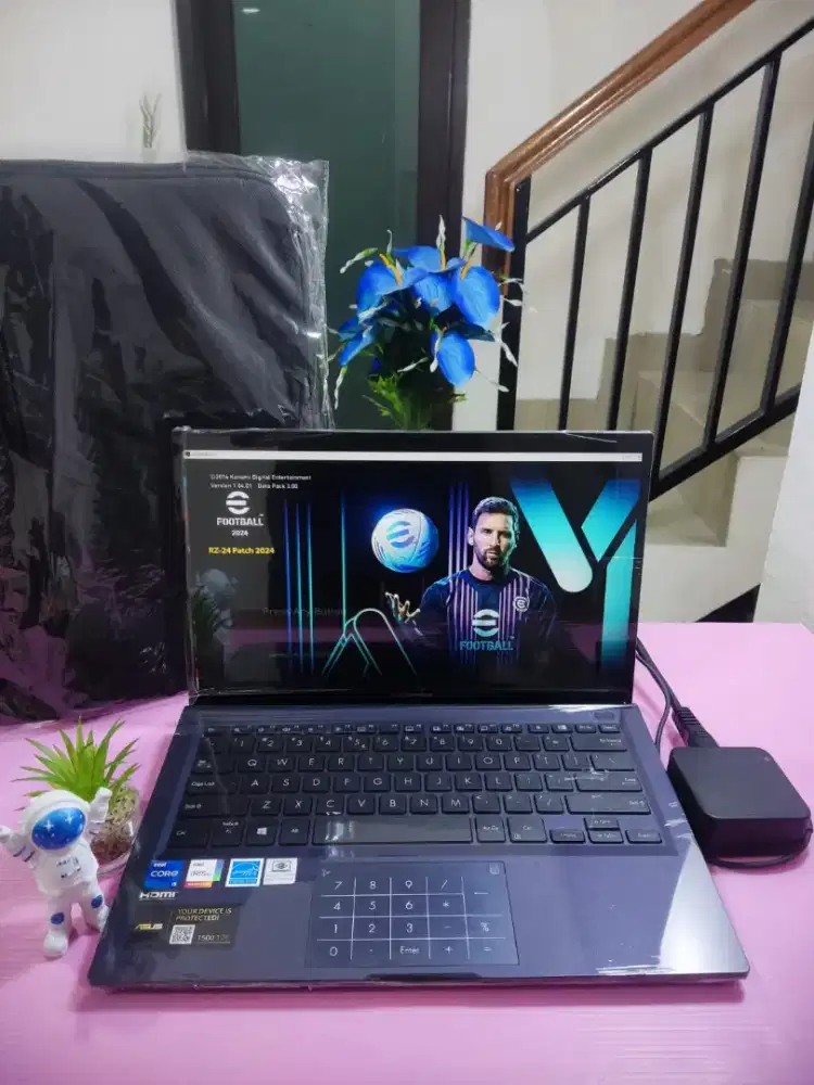 Laptop Expertbook GEN11 SSD 512Gb RAM 8Gb Body SLIM