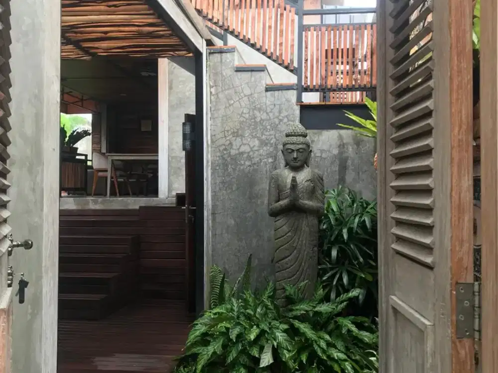 Villa Style Wooden Buduk Area