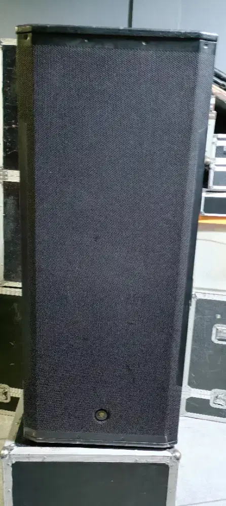 Mackie SRM 750 3way aktif speaker