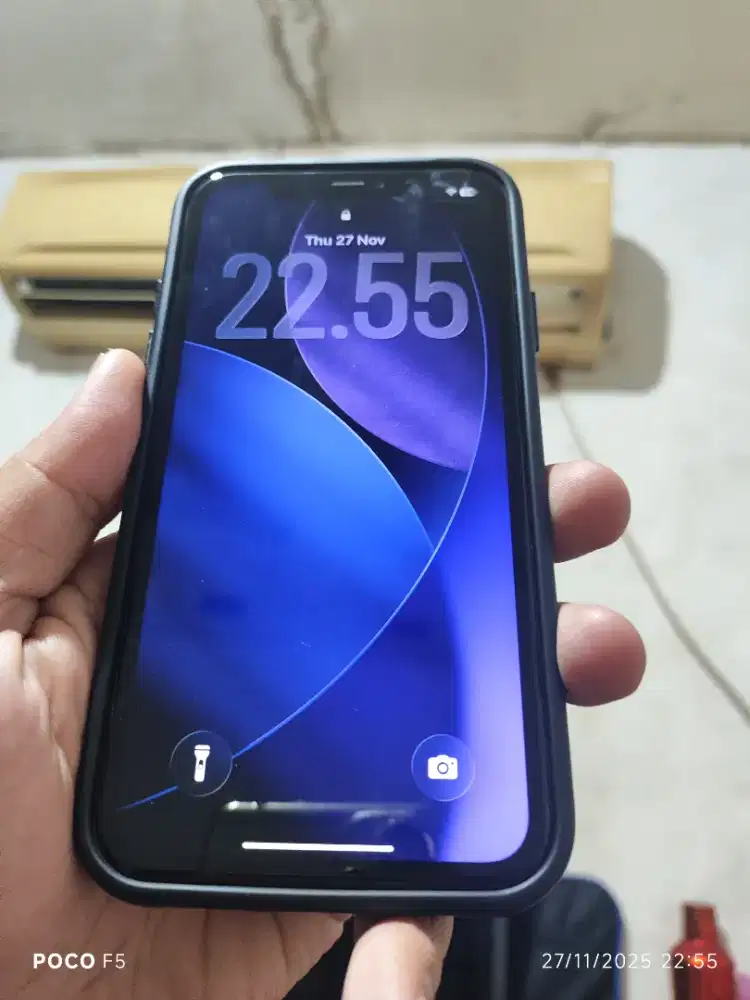 Dijual apple iphone 11 64GB black IBOX