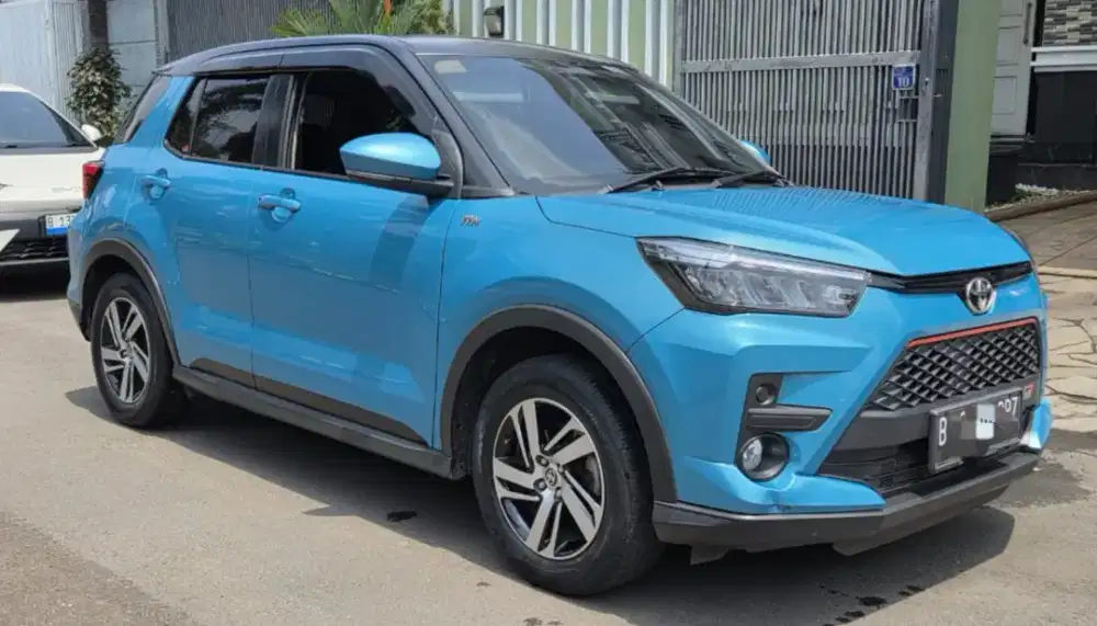 Toyota Raize 1.2 G CVT, Biru