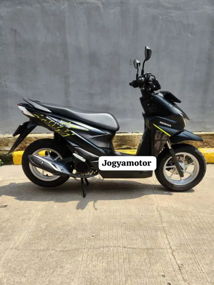 (C) HONDA BEAT STREET TAHUN 2024 KM LOW 8RB