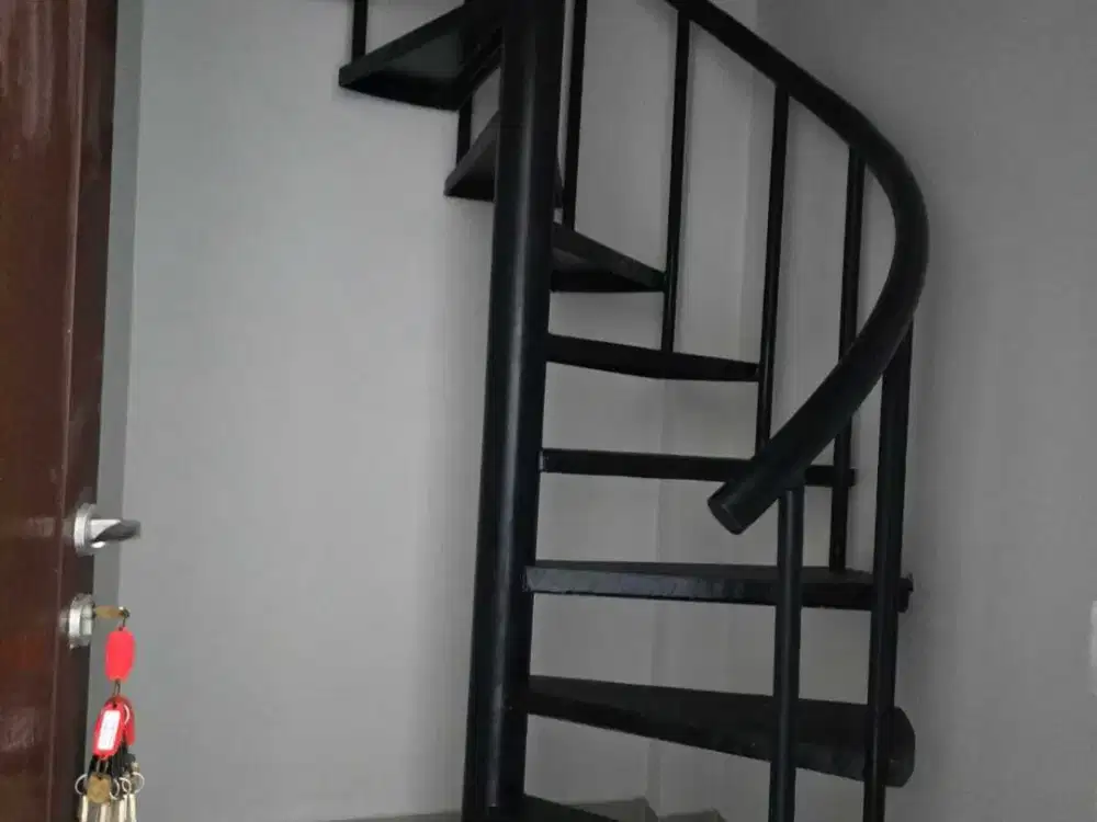 Disewakan Ruko 3 Lantai Lokasi Strategis Mega Kuningan PIK 2