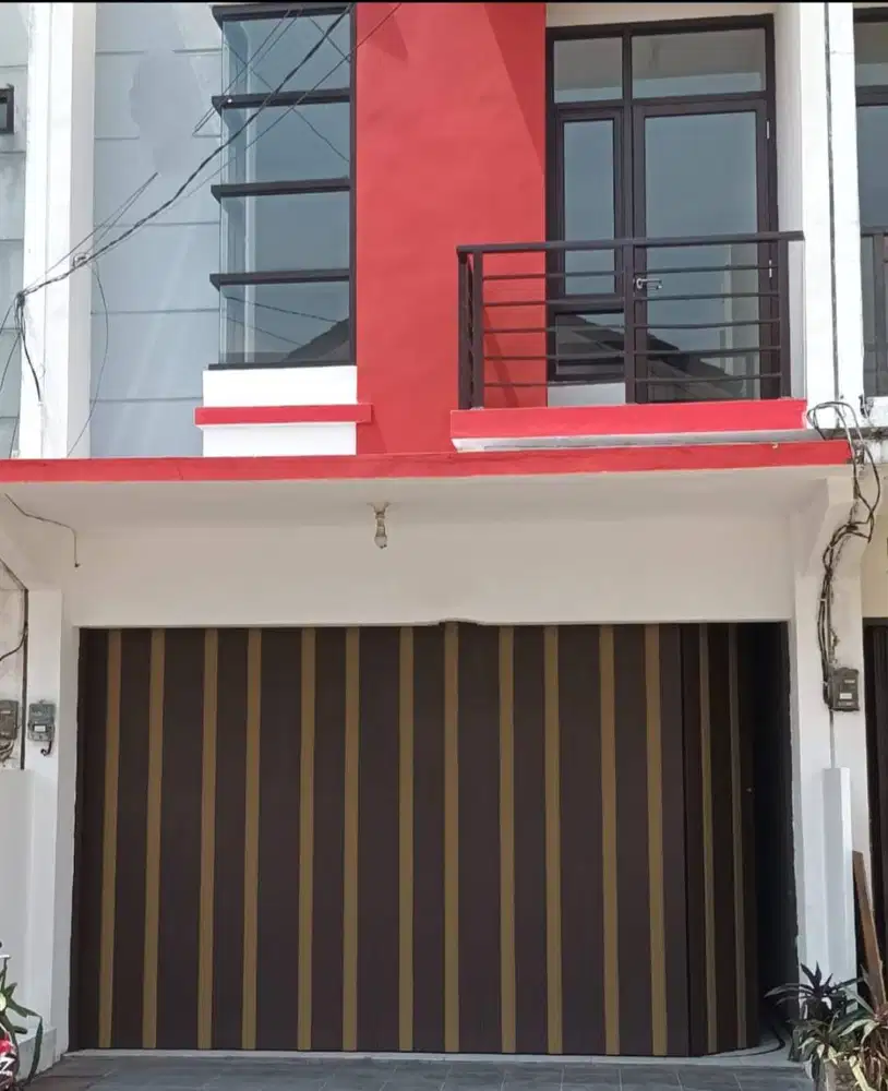 Ruko 2 Lantai Siap Pakai di Taman Kopo Katapang