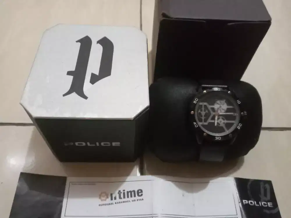 JAM TANGAN MERK POLICE SECOND 2025