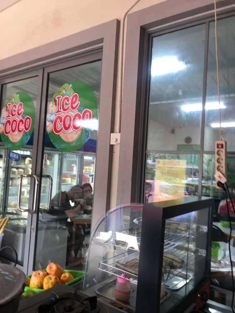 dibutuhkan waiters berpengalaman