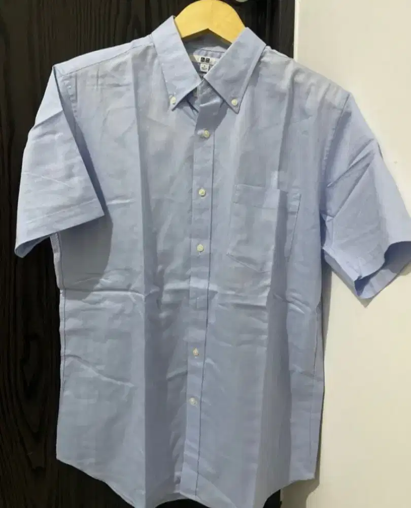 Kemeja Uniqlo Blue