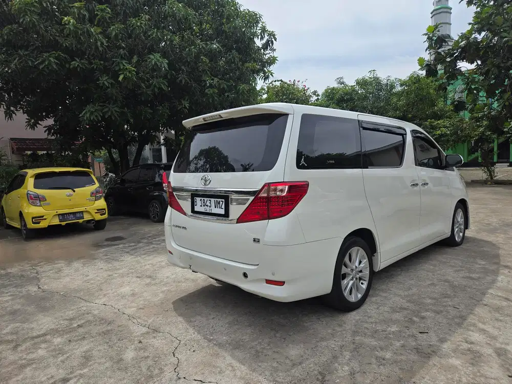 Toyota Alphard 2013 Bensin
