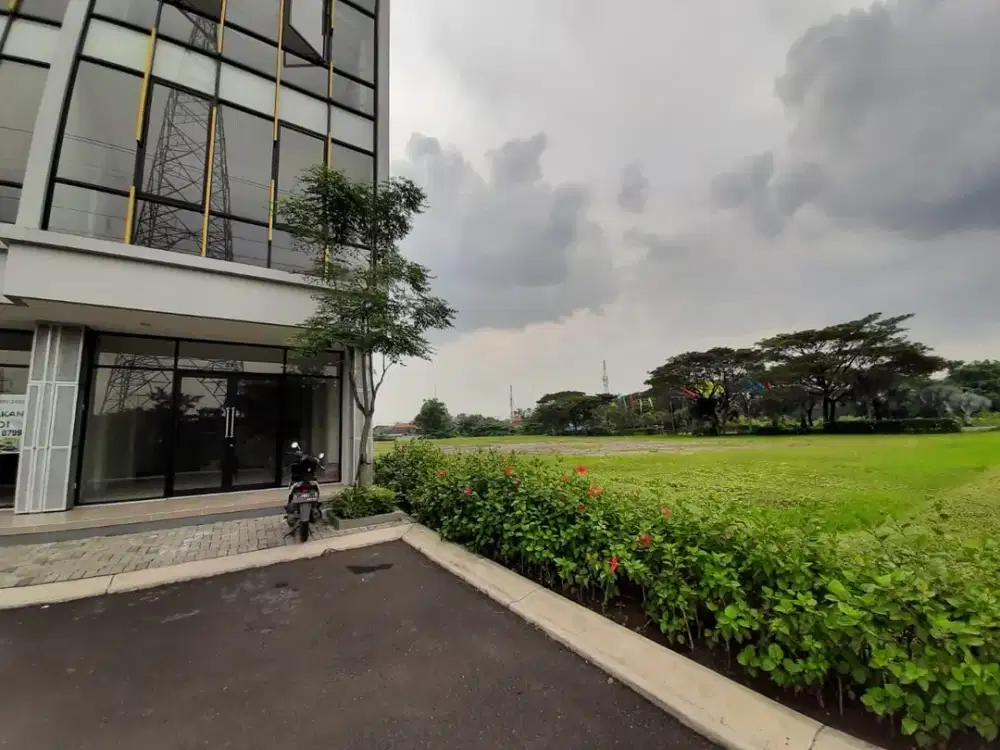 Ruko 3 Lantai Citraland The Greenlake Terdepan