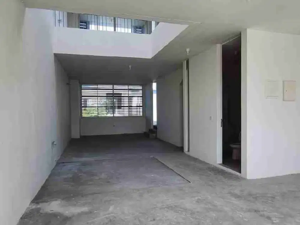 DIJUAL/SEWAKAN SOHO/RUMAH USAHA 3 LANTAI GRAHA NATURA JALAN UTAMA GRAHA NATURA SURABAYA BARAT