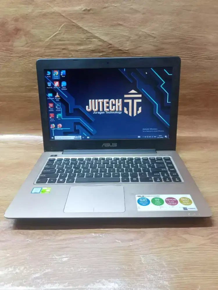 Laptop Asus Core i7 Gen 7 Dual VGA Slim Ram 20 GB, Siap pakai