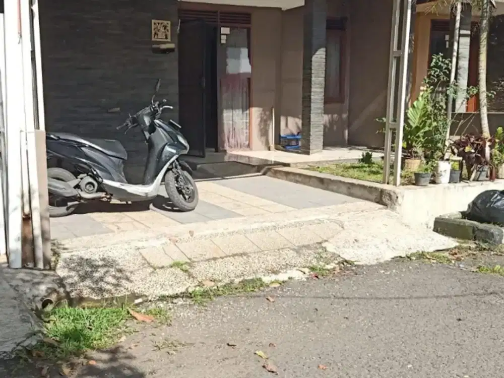 Rumah siap huni dekat ke Universitas Telkom di Bojongsoang