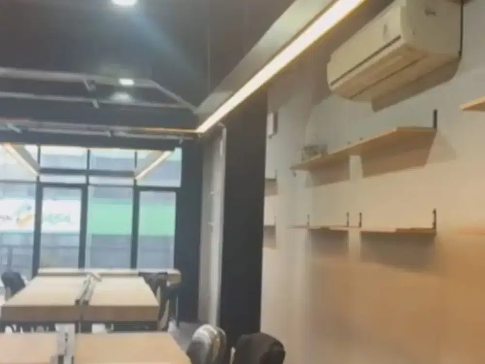 Gedung 5 Lantai di Otista Strategis di Bandung Bisa Untuk Kantor dan Usaha