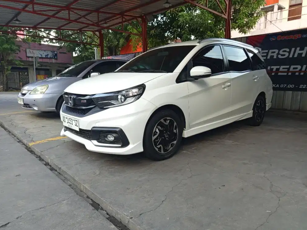 Mobilio RS 2019 CVT metik Honda Mobilio 2019 RS automatik Putih oke