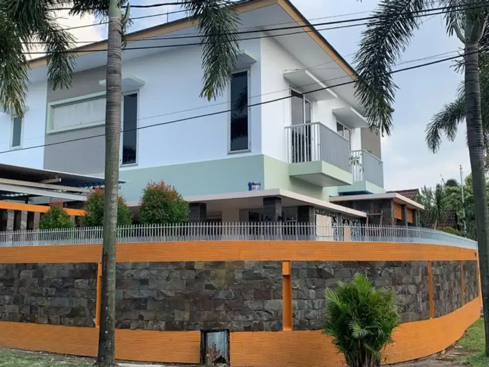 Dijual Rumah Hoek Di Griya Loka BSD