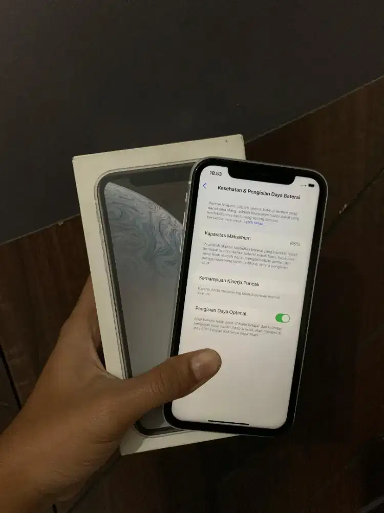 iPhone Xr White
