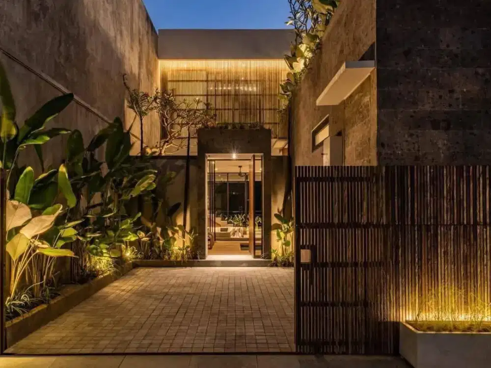 Vila Mewah Modern Dekat Pantai Berawa Akses Premium Canggu