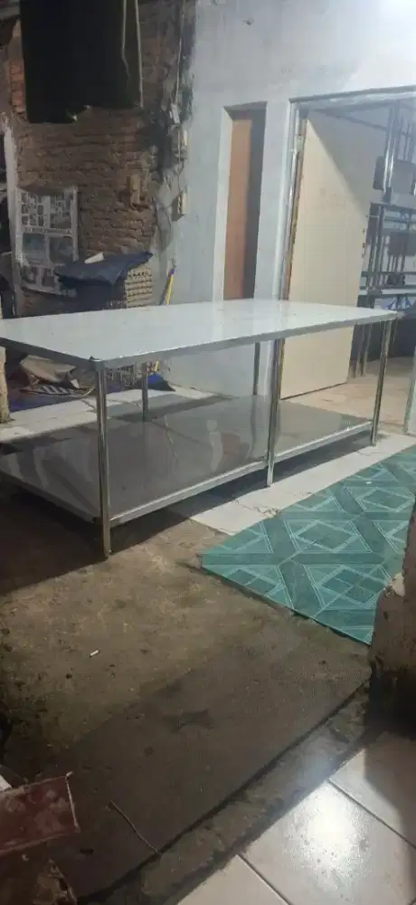 Meja 2 Susun
Ukuran 230x110x85
Kondisi Baru
Ready 10 Unit

Harga 4,9jt