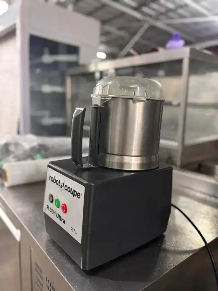 Robot Coupe 
R 301 Ultra

Harga 6.000.000