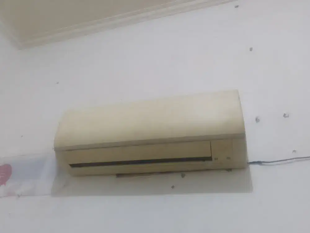 di jual ac samsung  1/2 pk dingin dan sejuk