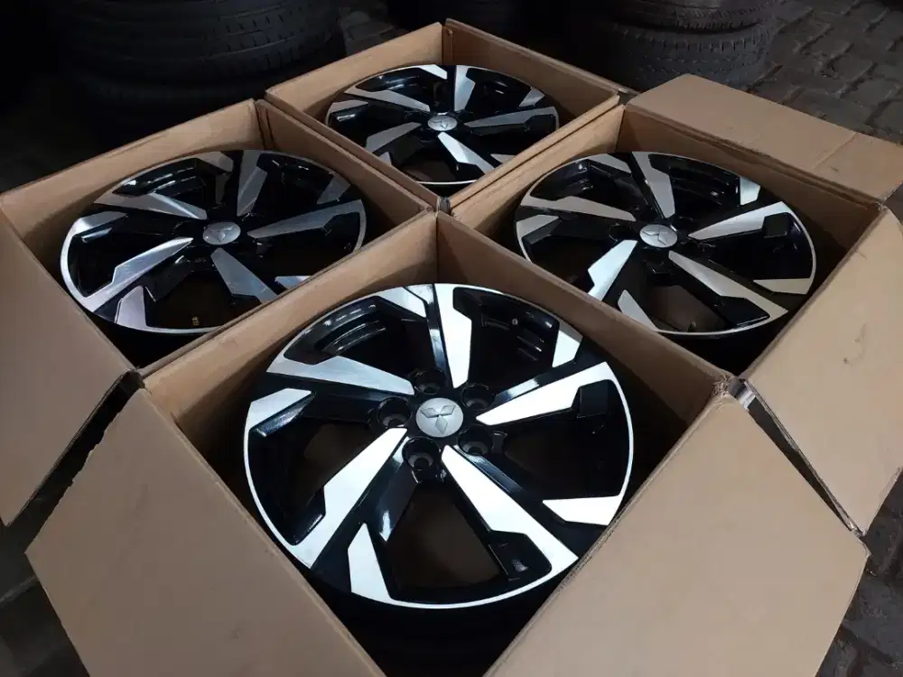 Velg Ori Mitsubishi Xpander ULTIMATE R17 Outlander Kuda L300 Livina
