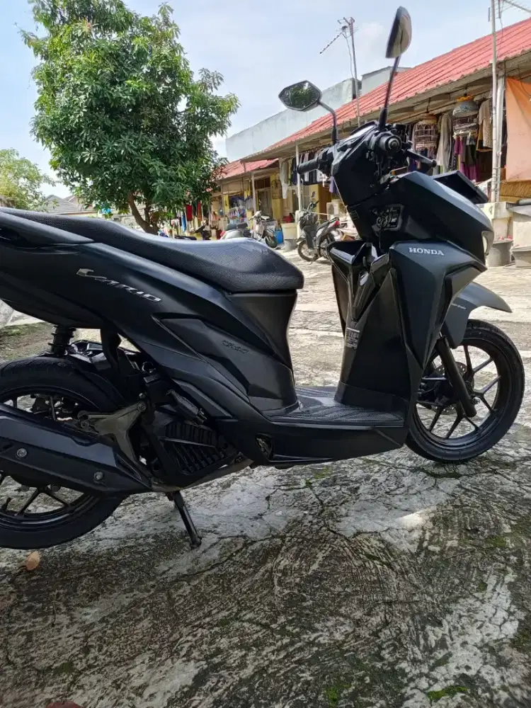 VARIO 125 HITAM DOFF 2019